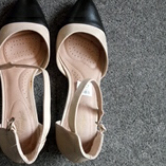 Shoes - Picture 4 of 4